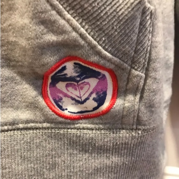 Sweat à capuche - Picture 2 of 4